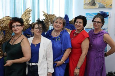 Vernissage 7 Wonders of Color